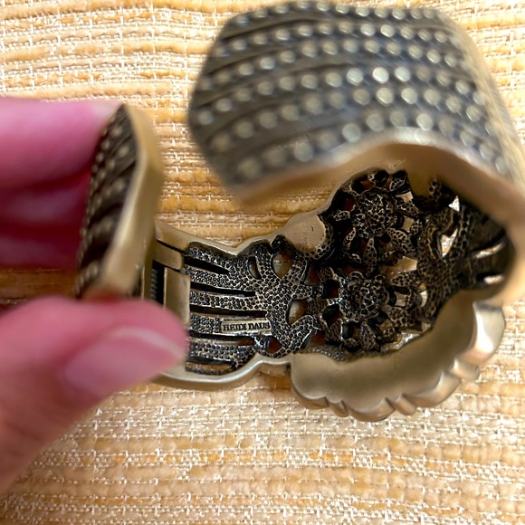 Heidi Daus red & black rhinestone floral flower motif bracelet / cuff - Picture 7 of 7